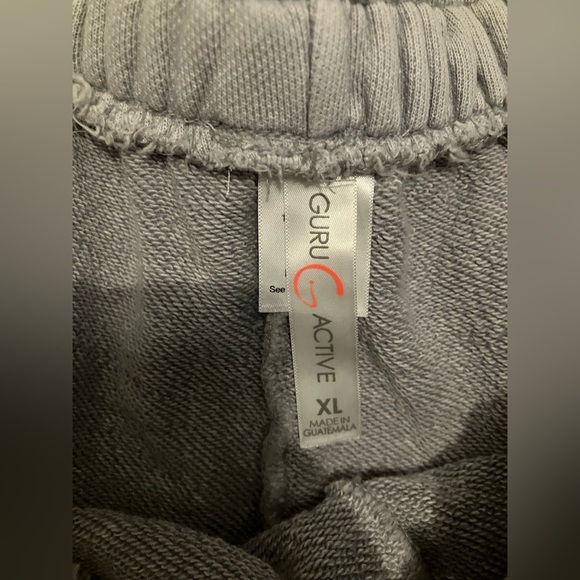 GURU ACTIVE🤩. Women’s active wear shorts size XL - Picture 4 of 5